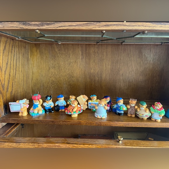 Lucy and Me Bears Lot of 14 Vintage Figurines - Picture 1 of 6